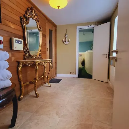 Athlumney Lodge بيت للعطل *