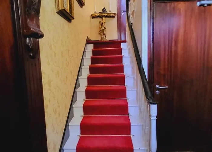 Дом отдыха Riverview Georgian House *