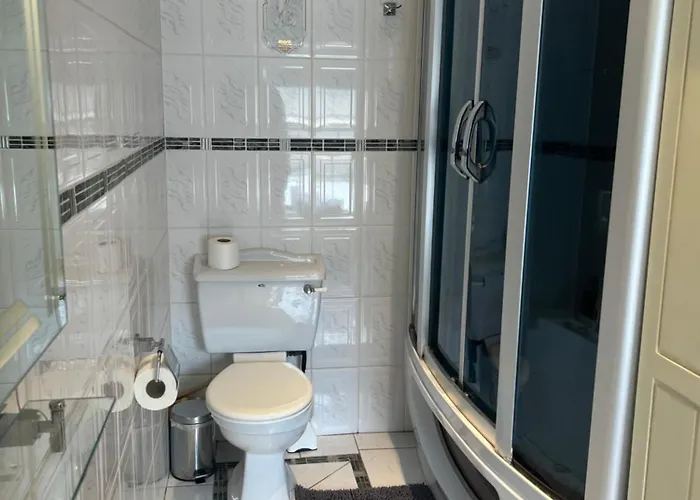 Riverview Georgian House